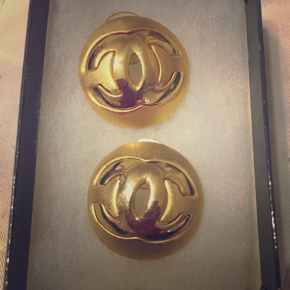Classic Gold Tone Chanel Pierced Earrings